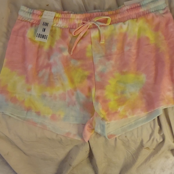Silky Hooded Tie-Dye Pajamas - Picture 3 of 3